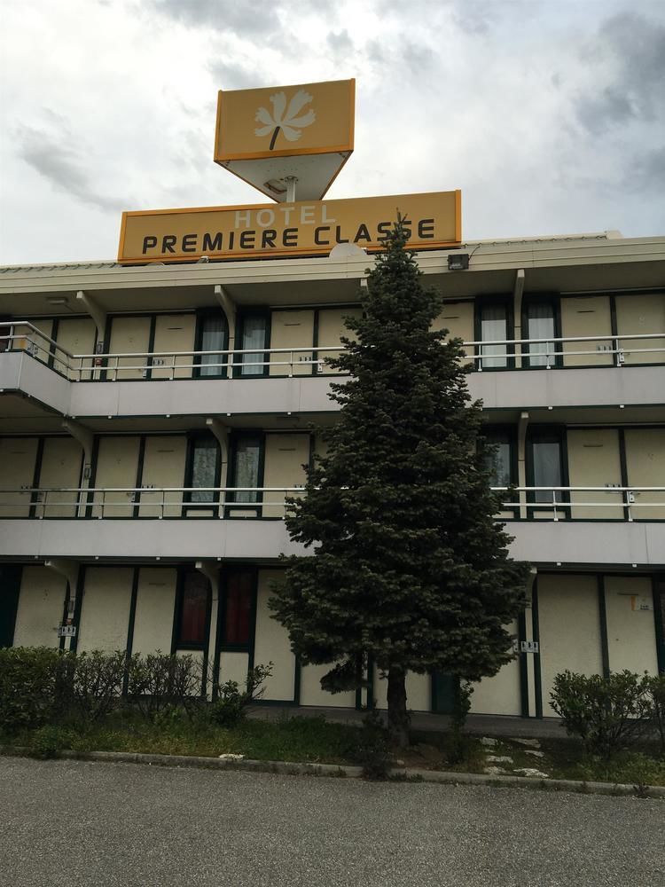 Premiere Classe Lyon Sud - Chasse Sur Rhone Eksteriør bilde